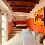 Casa Encantada