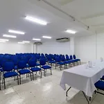 Hotel Axis Inn By Geh Suites