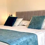 La Brisa Loca Hostel