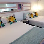 Flamingo Hostel & Coworking