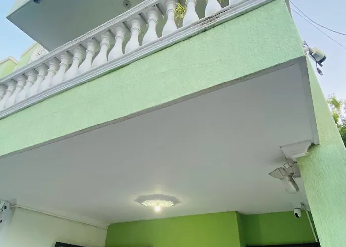 Casa Delia Rosa Hostal