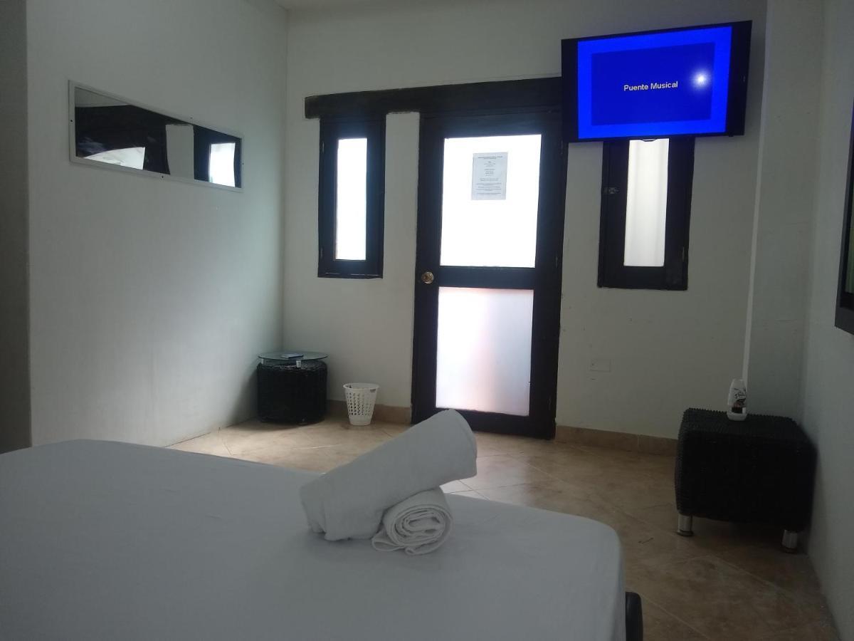 Guest house Basilica Y Cafe 2*