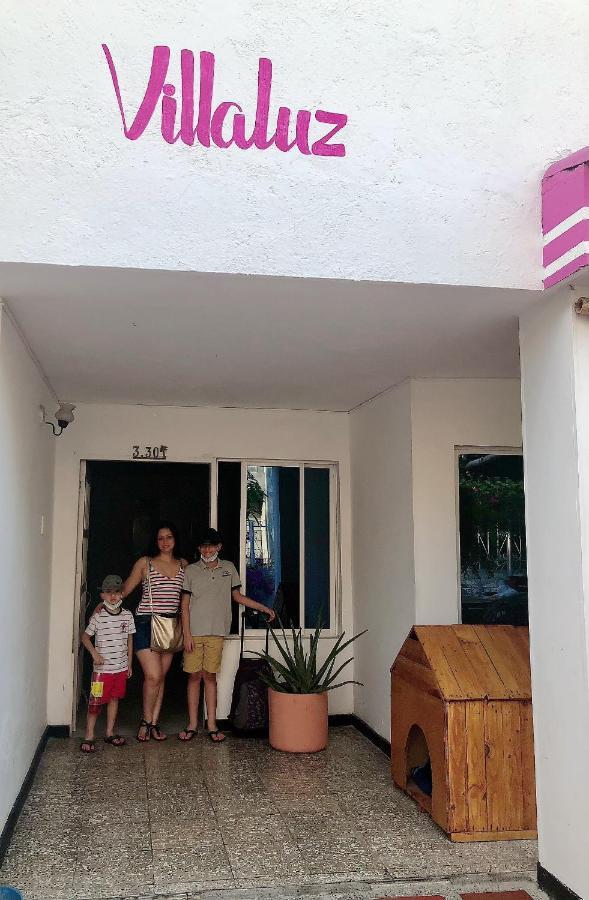 Guest house Casa Hospedaje Villaluz- A 5 Minutos De La Playa
