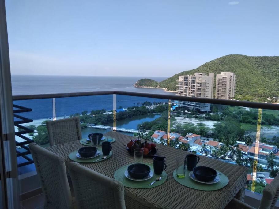 Exclusivo Club: Beachfront Oasis With Olympic Pools & Luxury Amenities * Santa Marta (Magdalena)