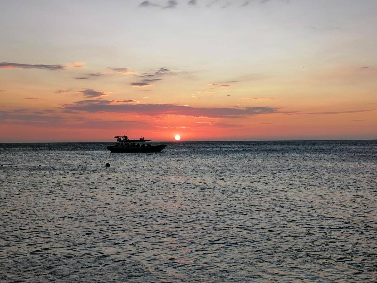 Vacacional - Rodadero, * Santa Marta (Magdalena)