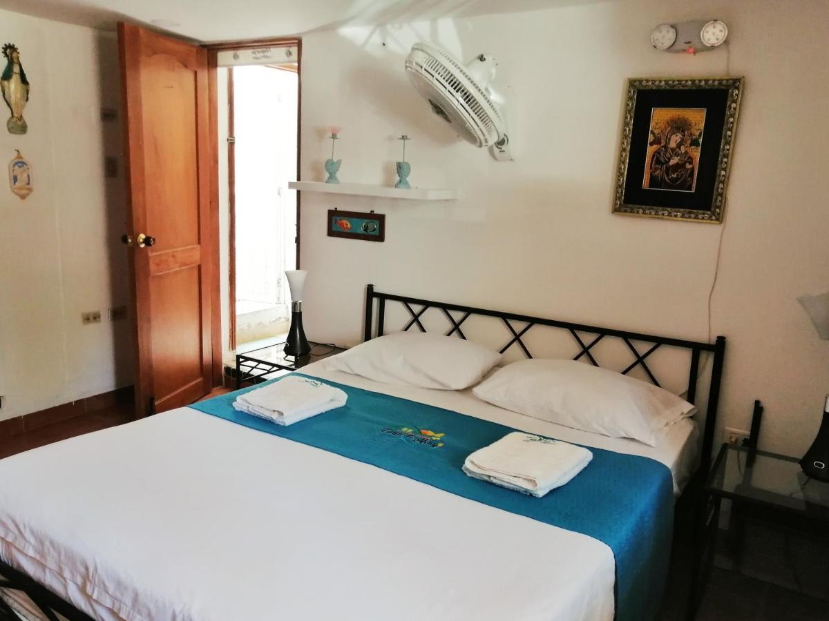 Casa De Mony Hostel