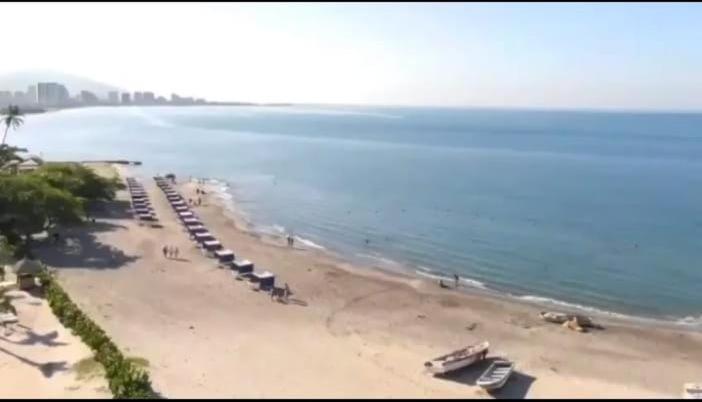 Exclusivo Club: Beachfront Oasis With Olympic Pools & Luxury Amenities Apartment *
