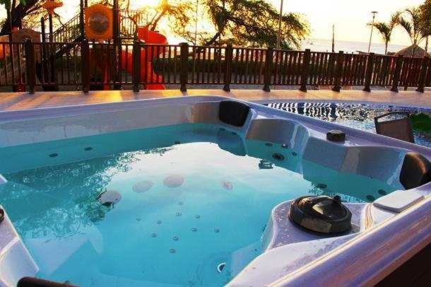 Exclusivo Club: Beachfront Oasis With Olympic Pools & Luxury Amenities Santa Marta (Magdalena)