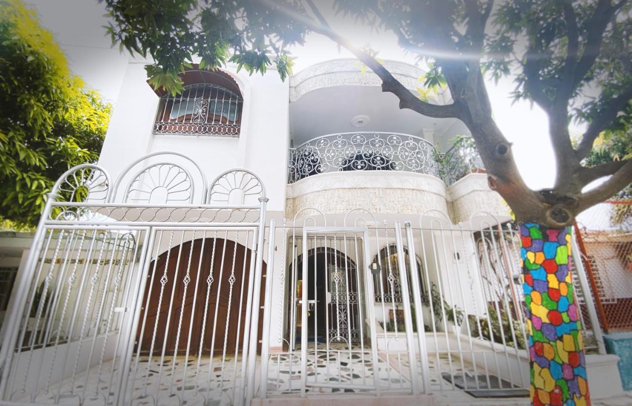 Tia Chela Guest house *