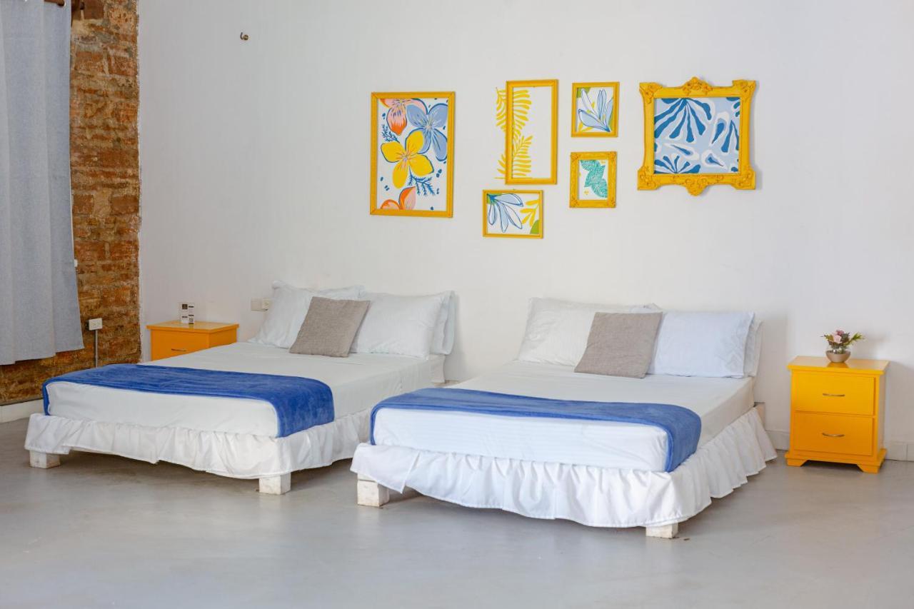 Pensión La Puerta Azul By La Puerta Hostels