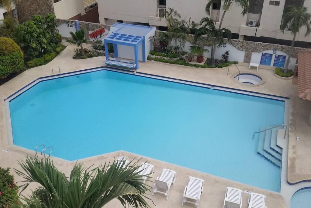 Edificio Arrecifes, La Vida Es Mejor Frente Al Mar