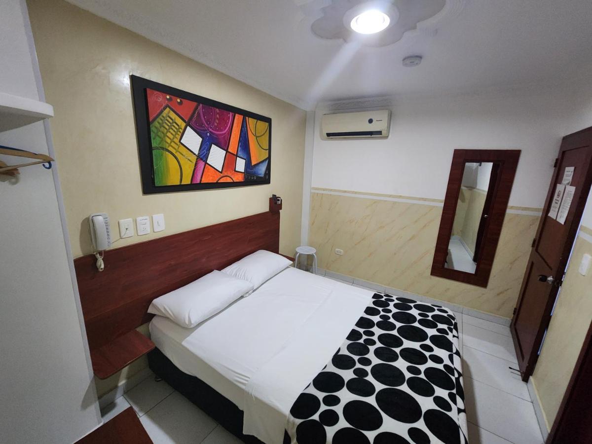Hotel Kinai *