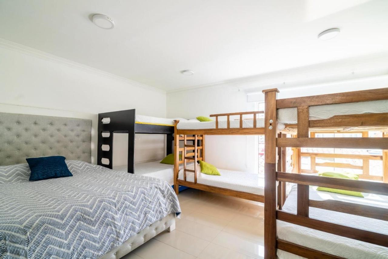 Casa 1, Conjunto Jardines De Roca, Rodadero * Santa Marta (Magdalena)