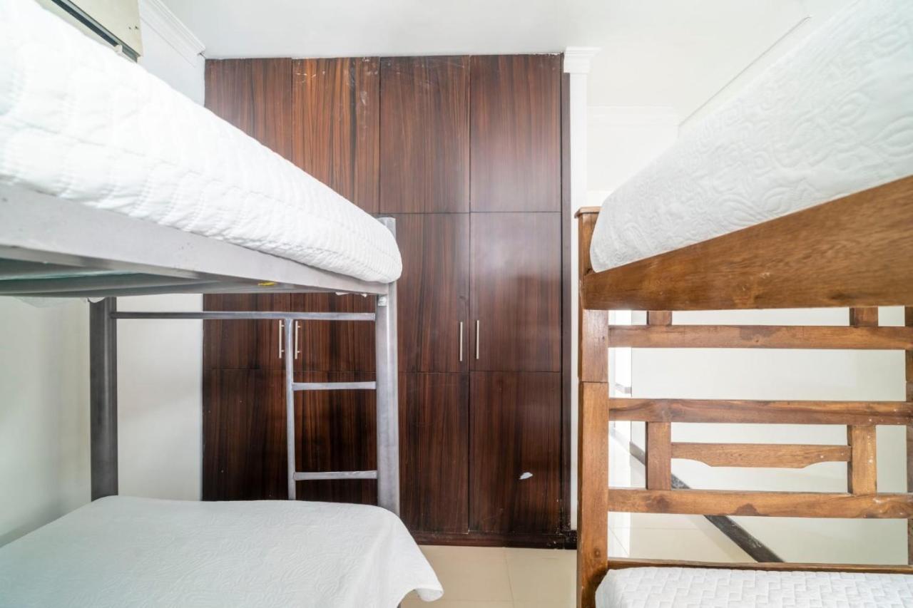 Casa 1, Conjunto Jardines De Roca, Rodadero Hotel Santa Marta (Magdalena)
