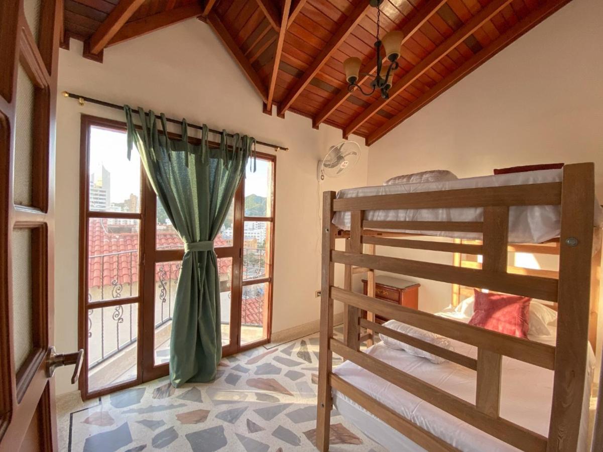 Casa 1, Conjunto Jardines De Roca, Rodadero * Santa Marta (Magdalena)