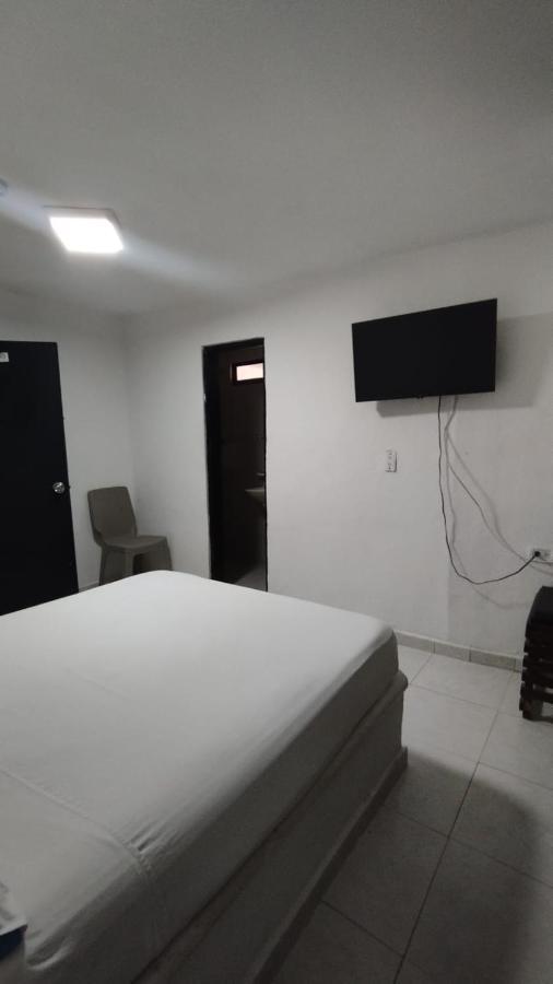 Casa Noah Hotel *