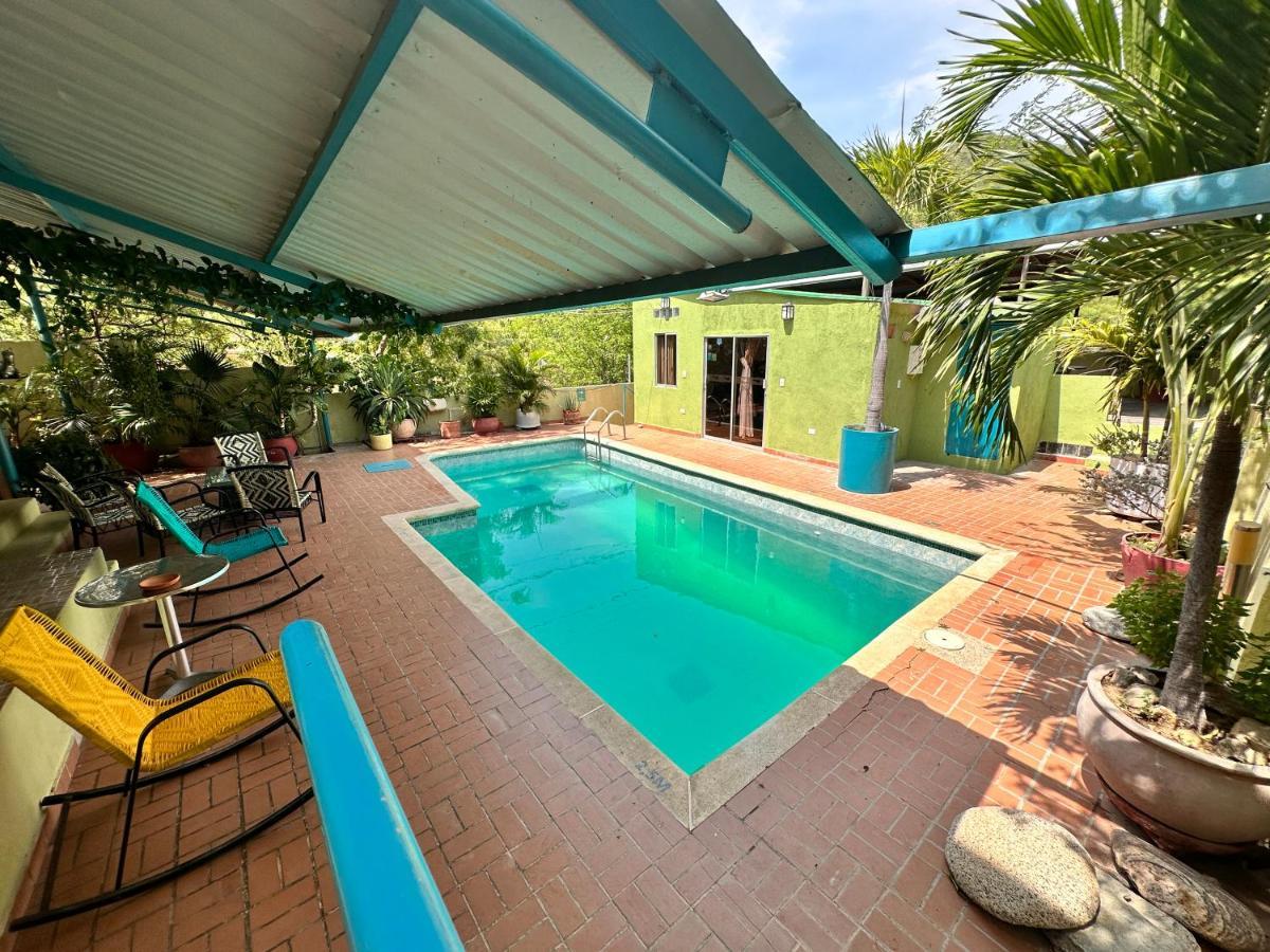 Casa Oasis Taganga Hotel 3*