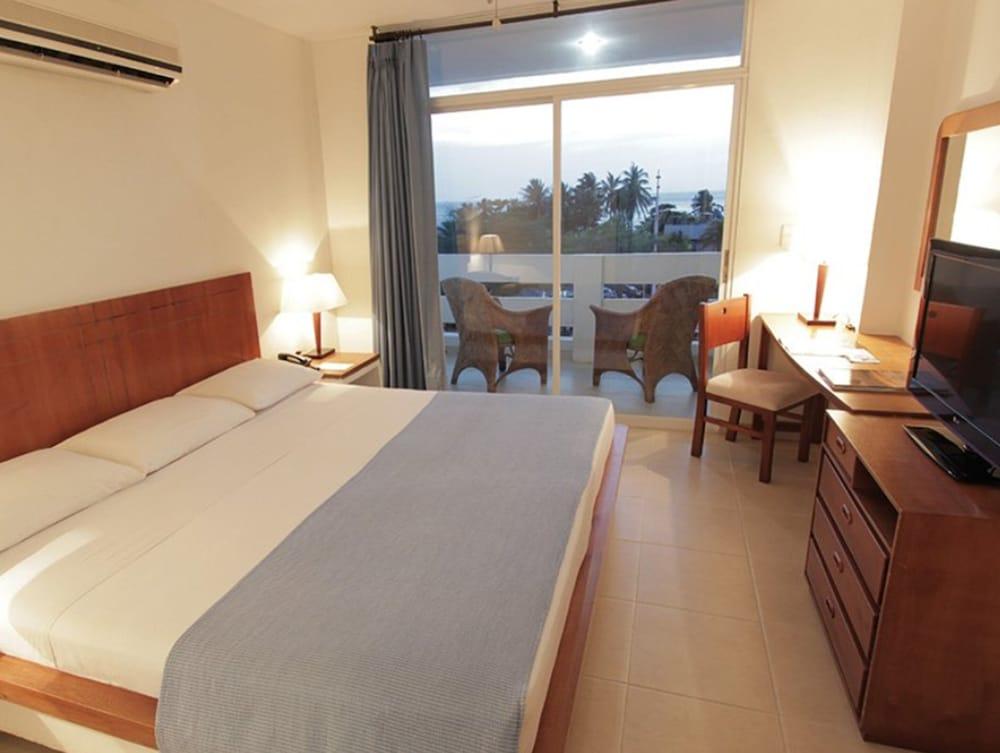 Blu By Tamaca Hotel 4*