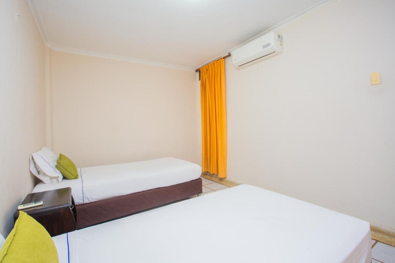 Sorrento Beach Hotel 3*