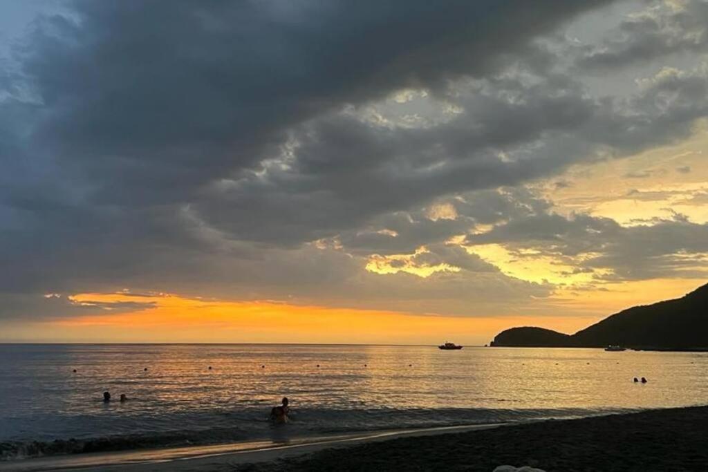 Linda Casa En Playa De Pozos Colorados Santa Marta (Magdalena)