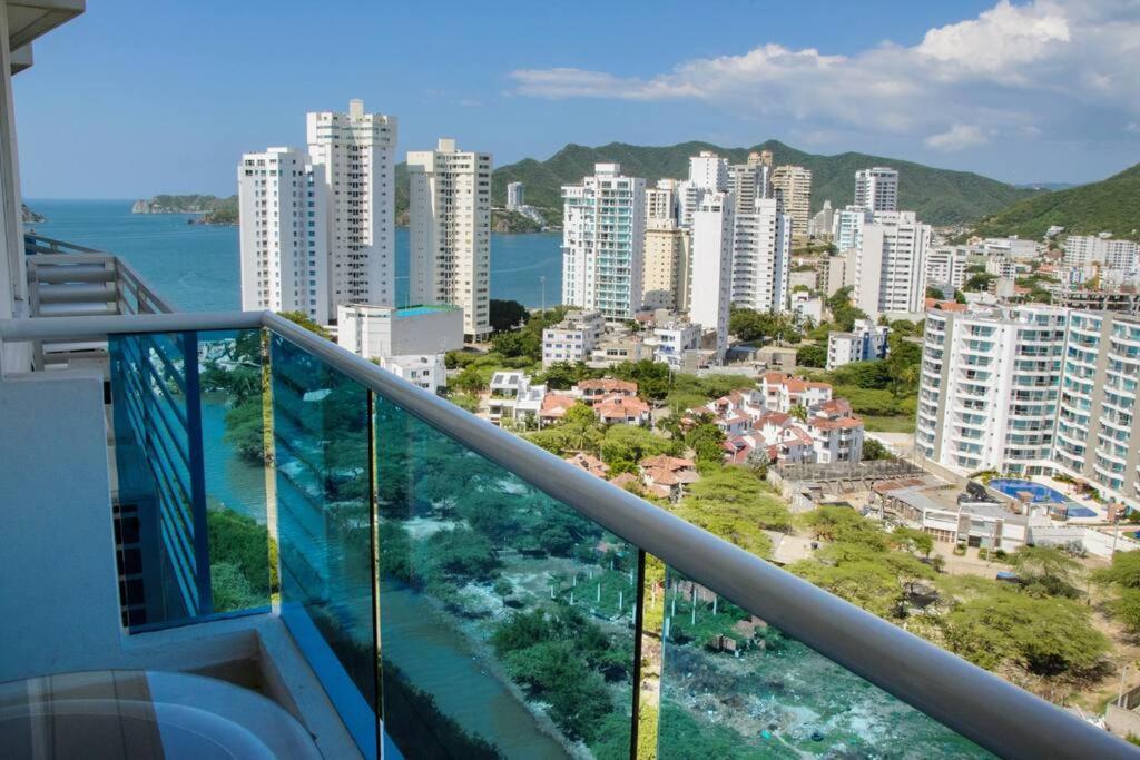 Exclusivo Apto En Club Con Playa Santa Marta (Magdalena)
