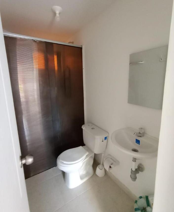 Santa Marta, El Rinconcito Hogareno. Hermoso Apto Y Amplio Con Piscina, Cerca Playa Horizonte. Apartment