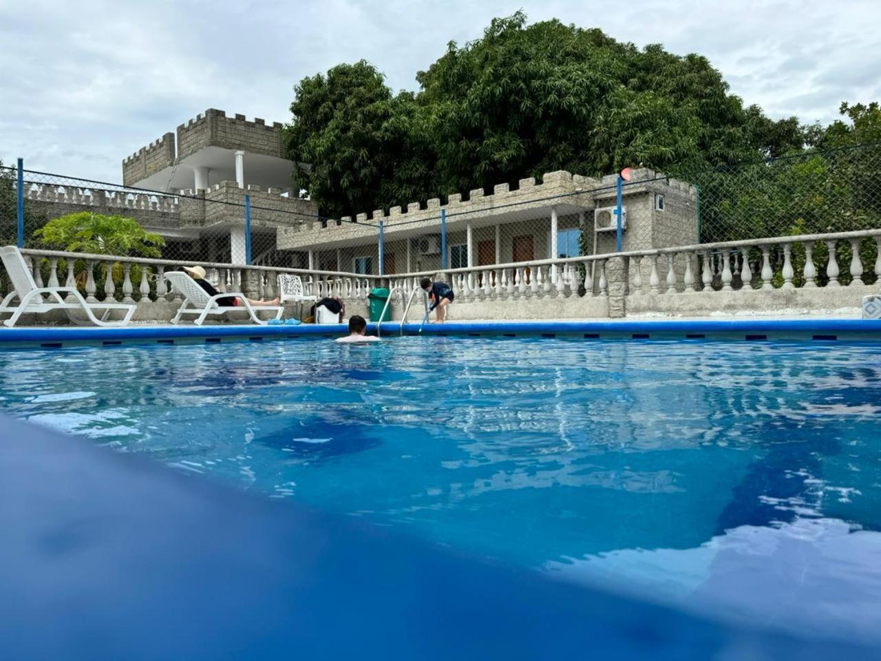 Sgh Castillo Aqua