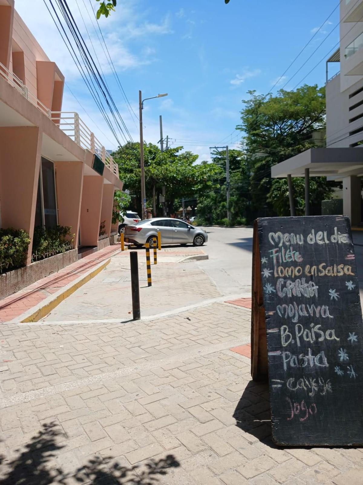 Bahia Plaza