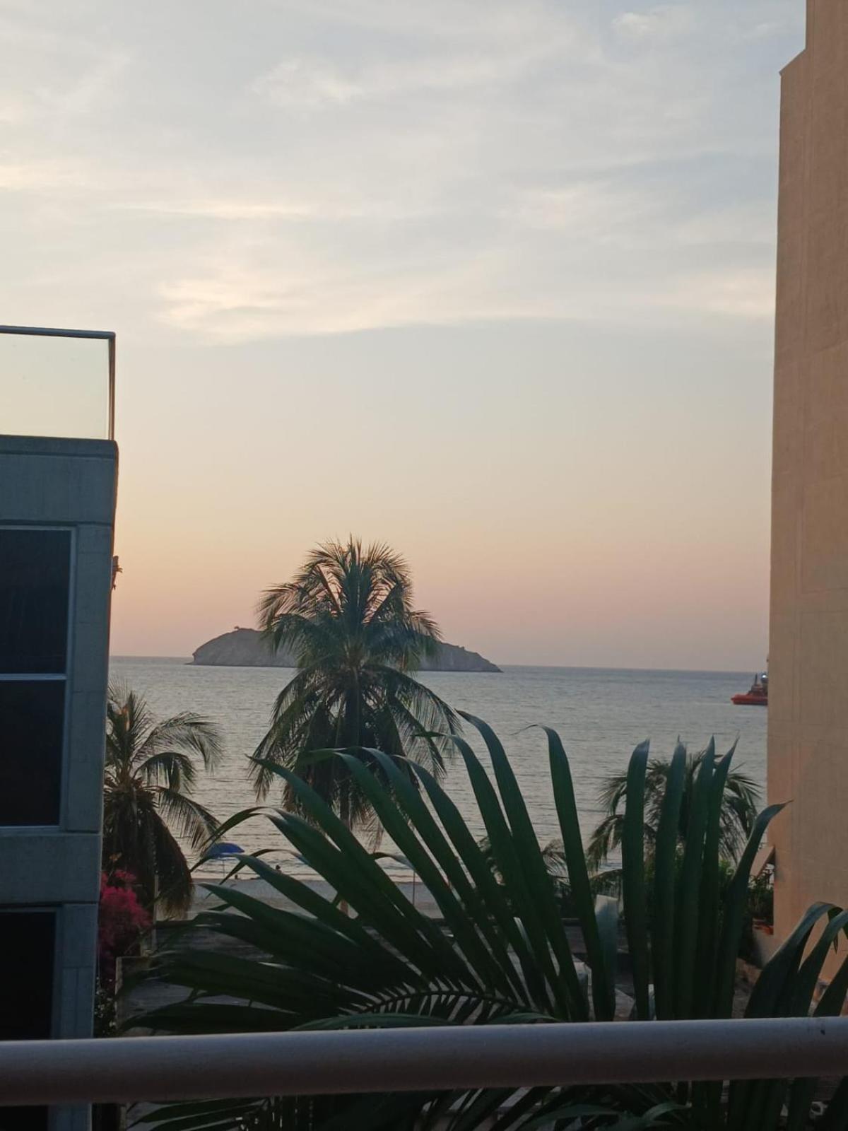 Bahia Plaza 3*