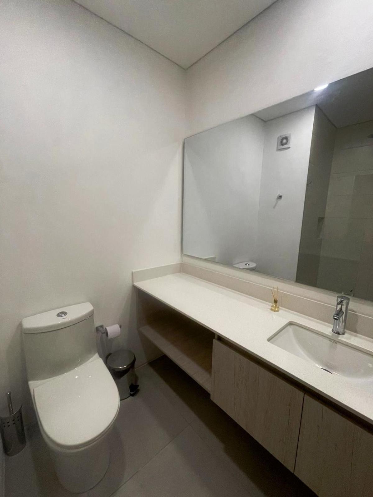 Apartamento Con Excelente Vista Al Mar *