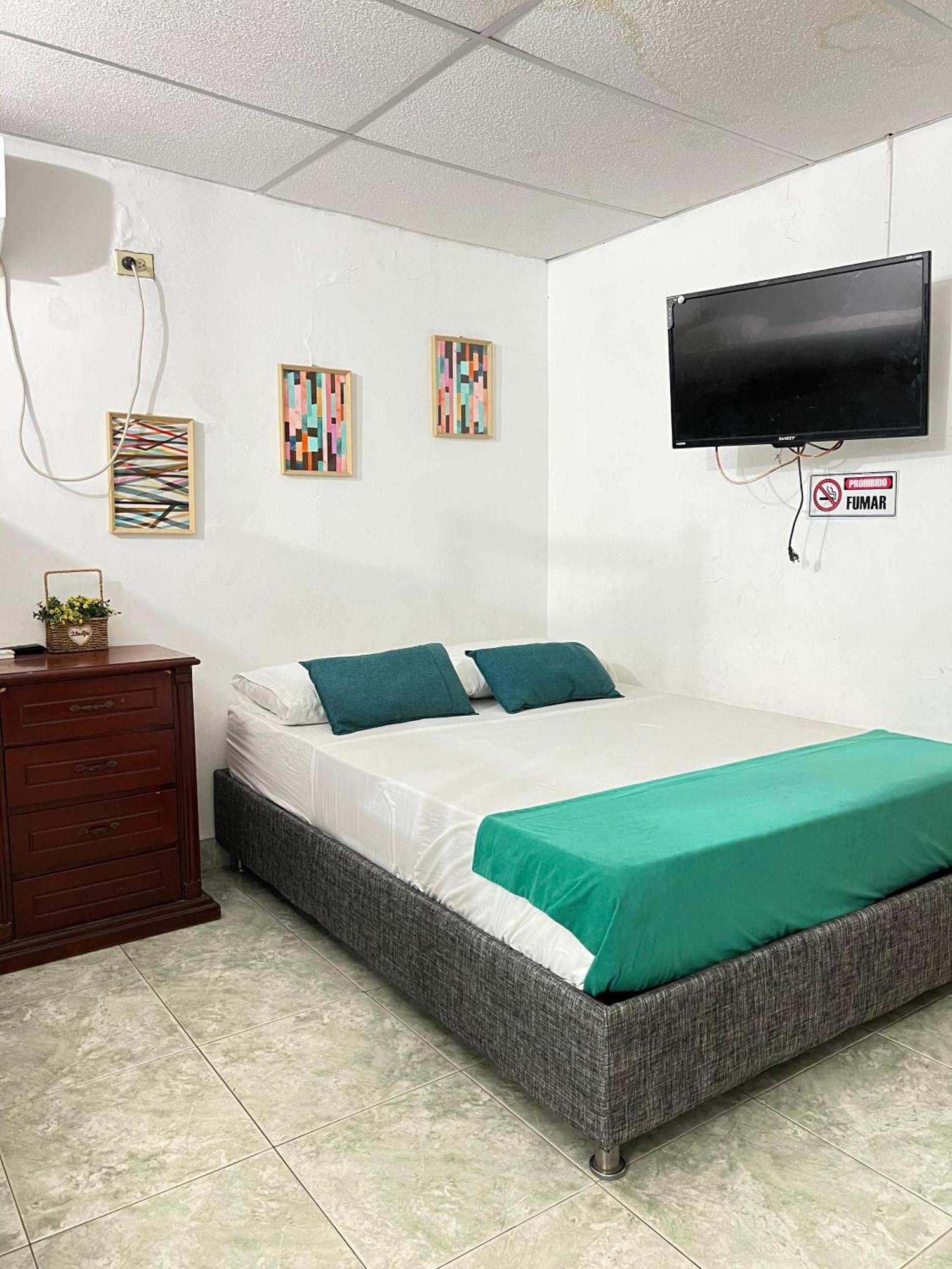 Hotel Ayenda Cocobeach 3*