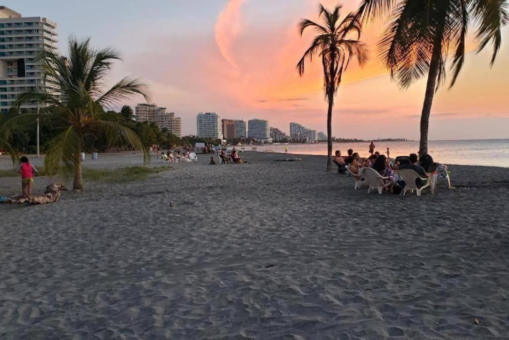 Hermoso Apto Cerca De La Playa Horizonte *