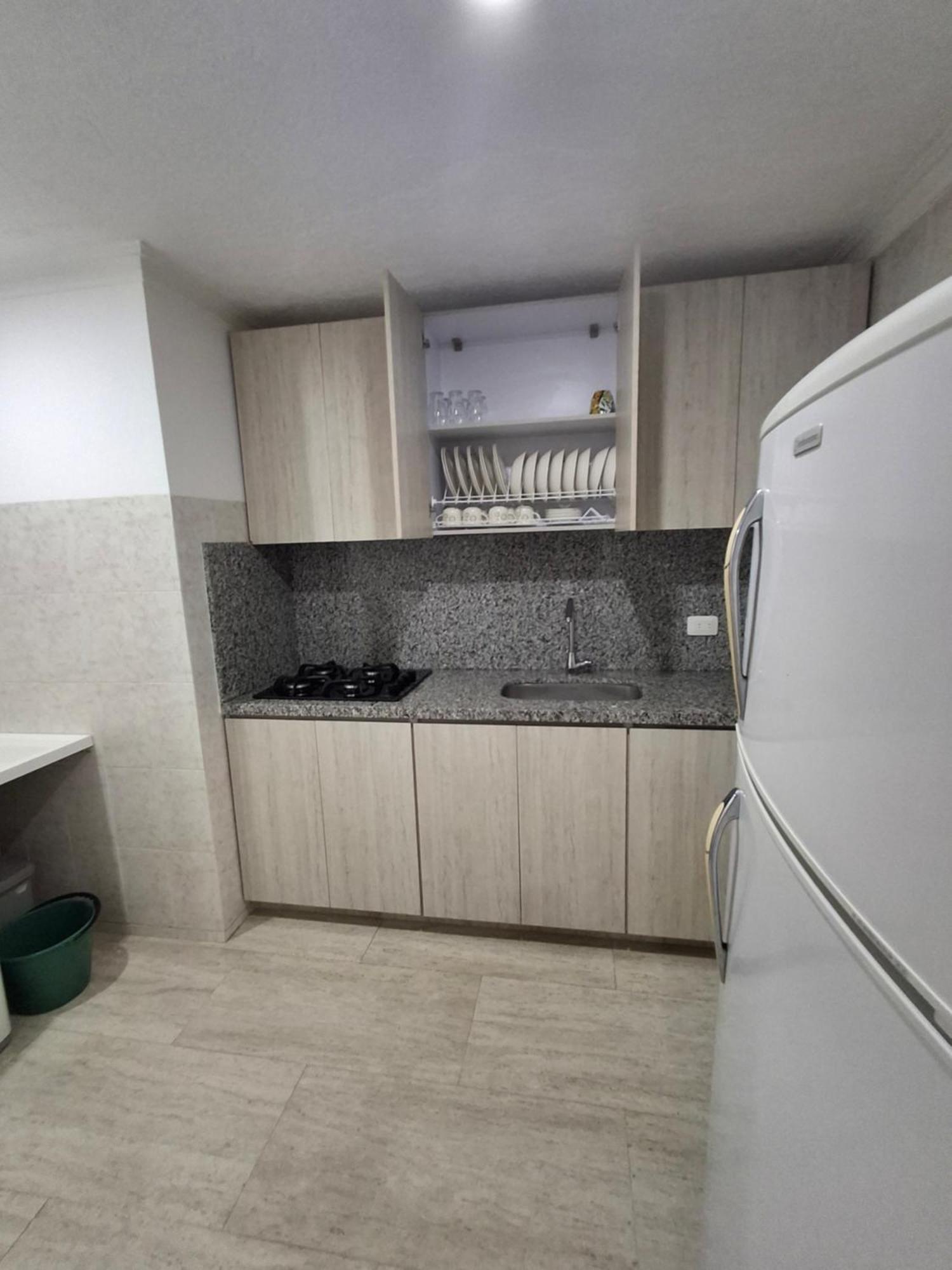 Apartamento Con Piscina Caribe Mar Rodadero Santa Marta (Magdalena)