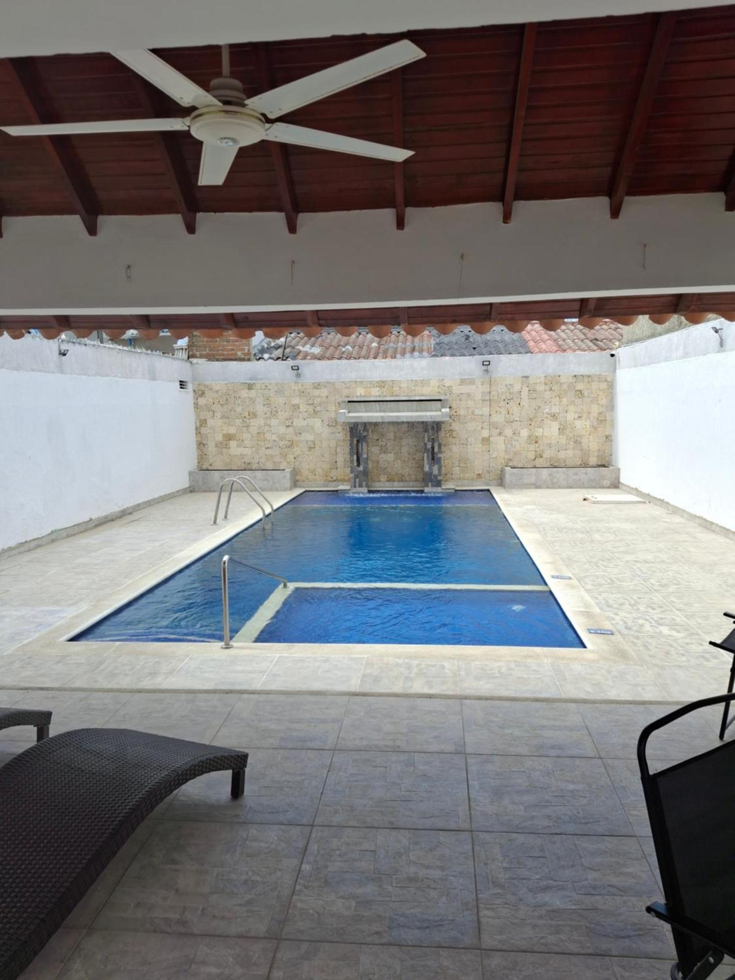 Con Piscina Caribe Mar Rodadero Santa Marta (Magdalena)