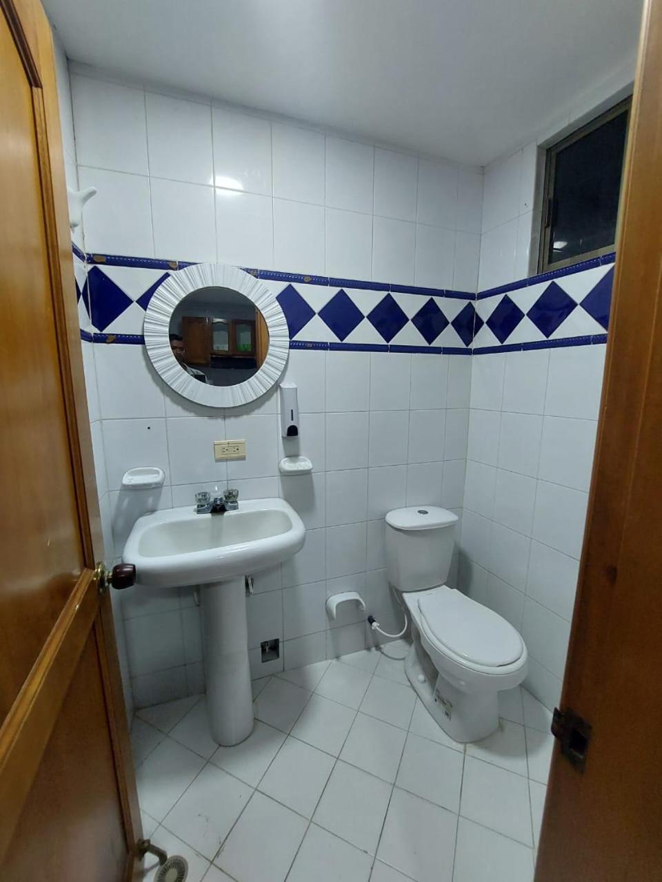 Edificio El Penon Apartment *