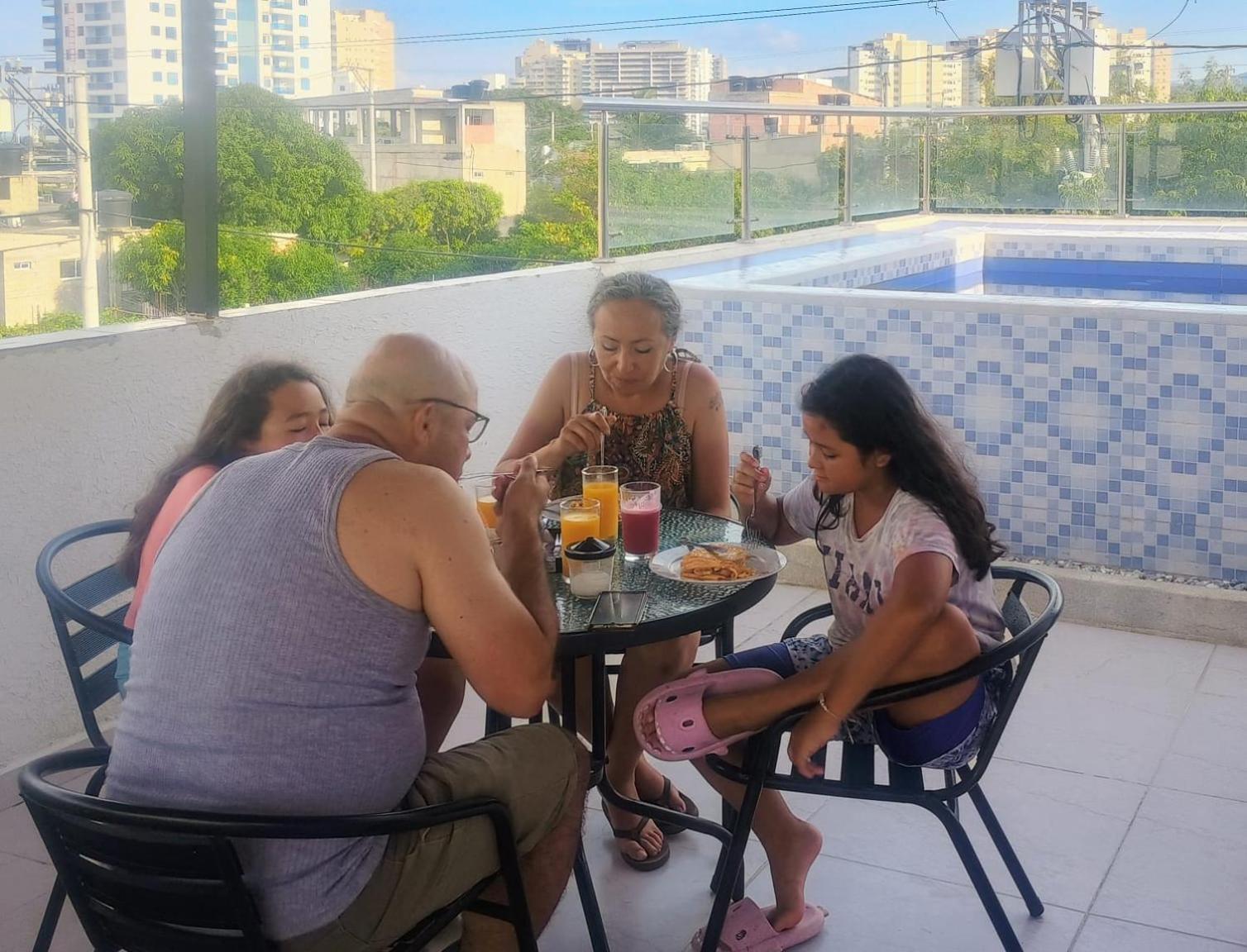 Encanto Apartahotel Sunset *
