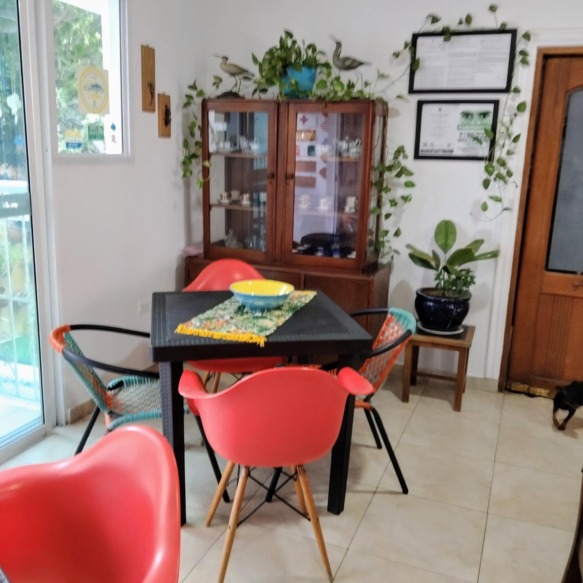 Casa De Mony Hostel