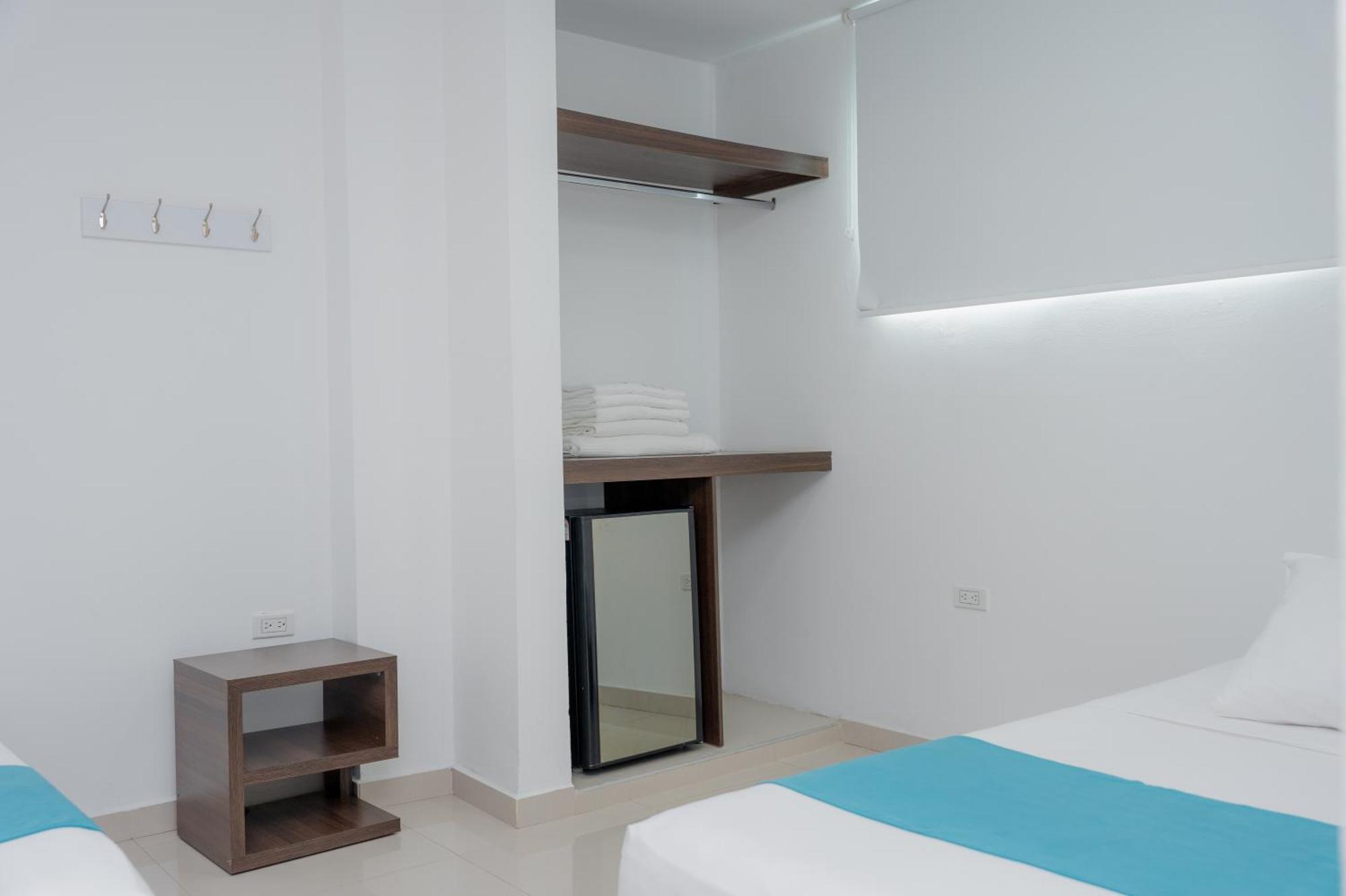Aguamarina Hotel *