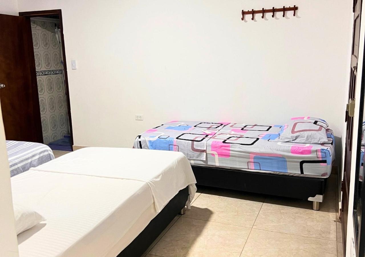 Apto Cerca Aeropuerto Barrio La Paz Casa1 * Santa Marta (Magdalena)