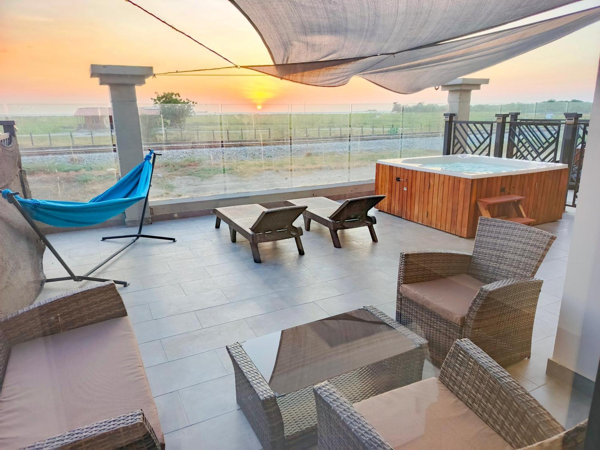 Apartasuites Salinas Del Mar By Bb