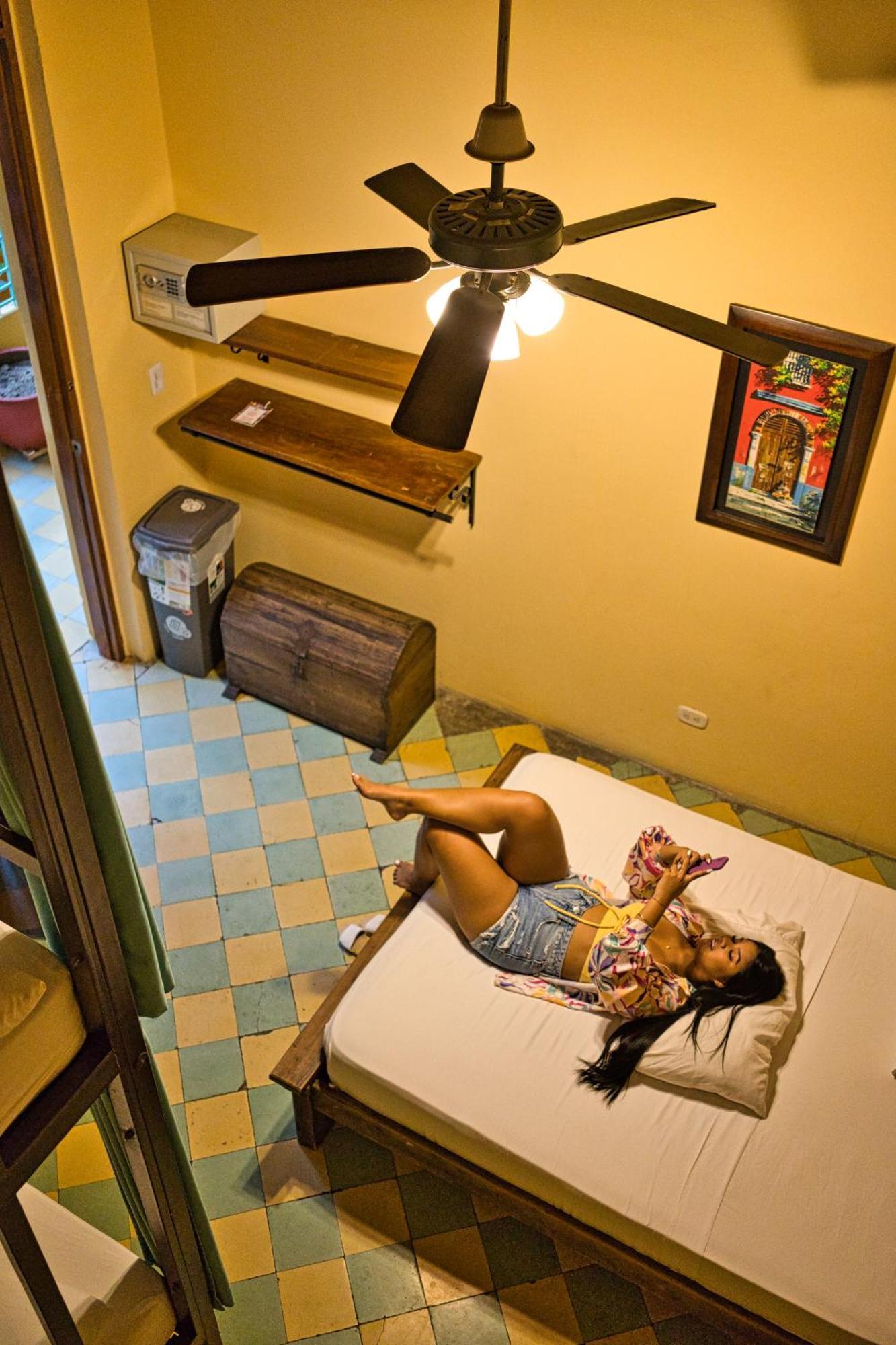 La Brisa Loca Hostal *
