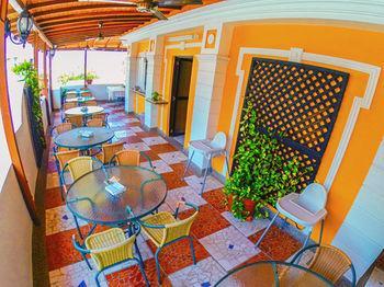 Hotel Tayromar