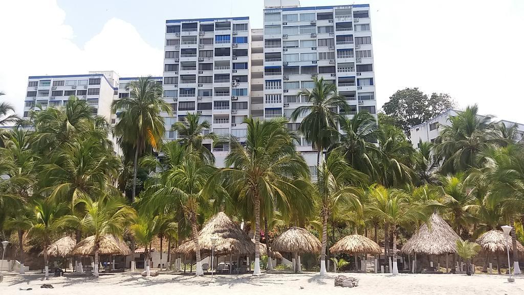 Apartamento En Condominio Los Alcatraces * Santa Marta (Magdalena)