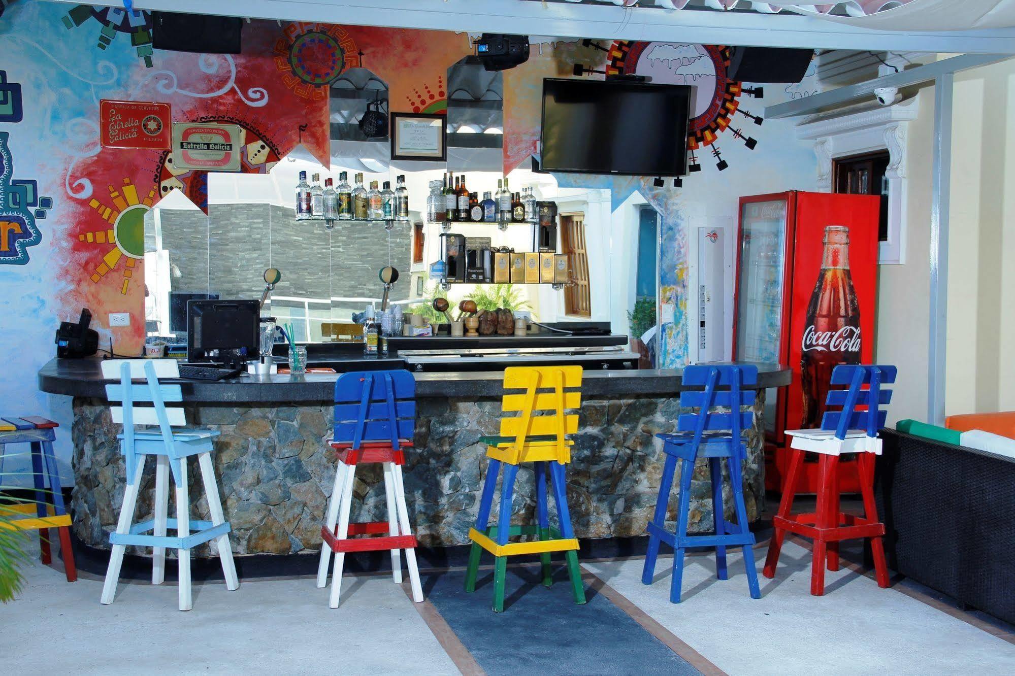 Hostel Flamingo & Coworking *