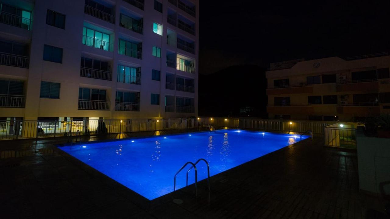 En El Rodadero Cerca Del Arrecife Mall Apartment *