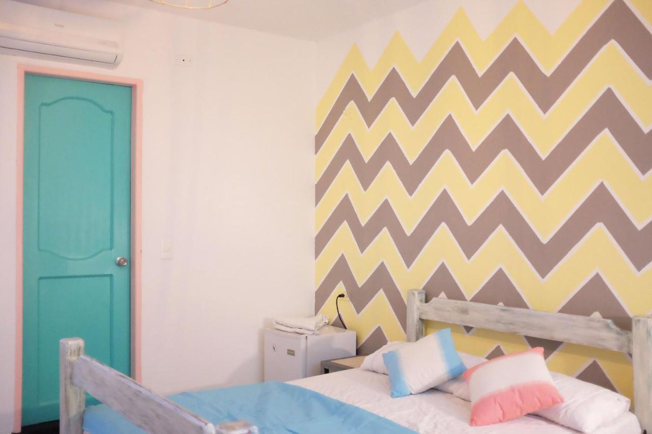 Flamingo & Coworking Hostel *
