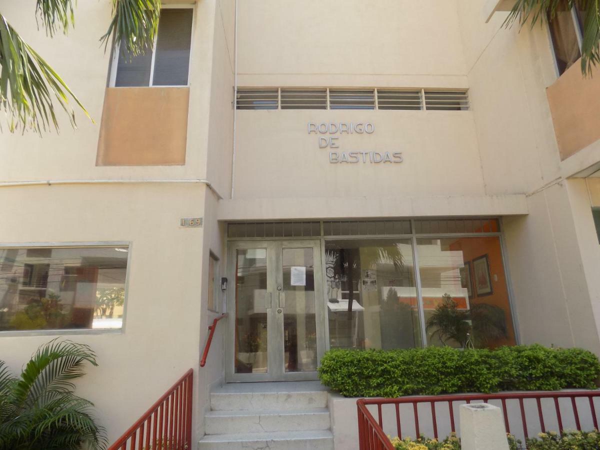 Apartment Amoblado Rodadero Con Excelente Ubicacion *