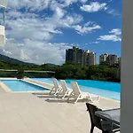 Hermoso Apartamento Amoblado Con Balcon, Piscinas Yzona De Barbacoa