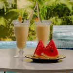 Oasis Tropical Hotel