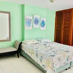 Troya Apartamentos 5A / Rodadero